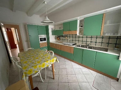Foto Casa indipendente a Viareggio Centro di 90 m² con 4 locali in vendita