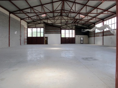 Foto Capannone industriale a Castelfiorentino Centro di 672 m² con 1 locali
