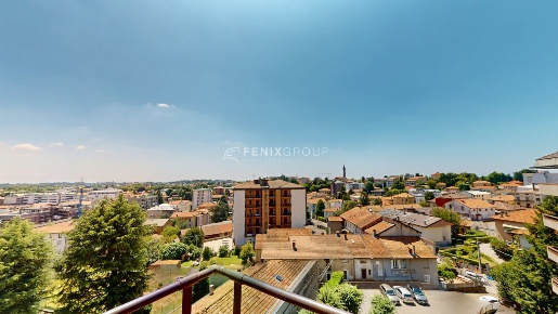 Foto Appartamento a Cantù di 200 m² con 5 locali in vendita
