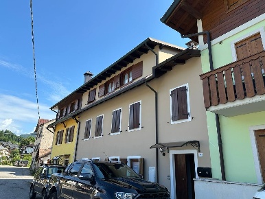 Foto Appartamento in via Ghelpach, Gallio Centro di 120 m² con 4 locali
