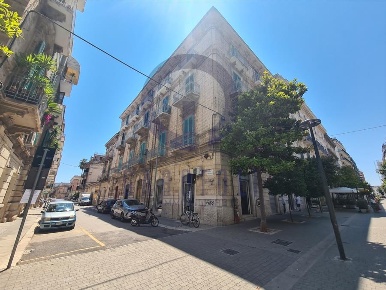 Foto Appartamento in Via Monte Grappa, Bisceglie di 168 m² con 5 locali