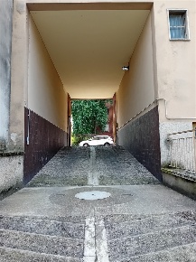 Foto Box in via Urbino 12, Milano Bruzzano di 16 m² con 1 locali in vendita
