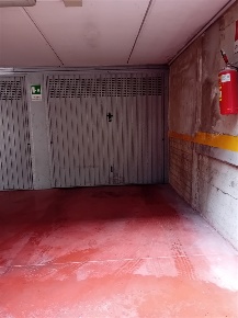 Foto Box in via Franco Faccio 20, Milano Affori di 15 m² con 1 locali