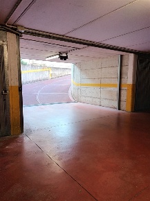 Foto Box in via Franco Faccio 20, Milano Affori di 15 m² con 1 locali