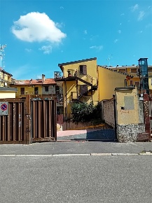Foto Box in via Franco Faccio 20, Milano Affori di 15 m² con 1 locali