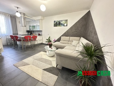 Foto Appartamento in Via Tommaso Grossi, Casirate d'Adda Centro di 96 m²