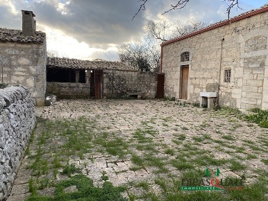 Foto Terreno edificabile in c.da Pizzillo-Renna, Ragusa in vendita
