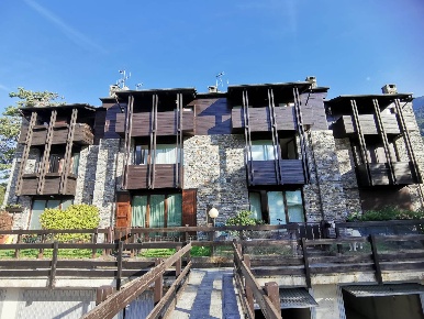 Foto Appartamento in Via Valeriana, Caiolo di 76 m² con 4 locali in vendita