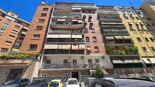 Foto Appartamento in Via Valle Corteno  62, Roma Città Giardino di 55 m²