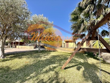 Foto Villa unifamiliare in arenella, Siracusa Arenella di 75 m² in vendita