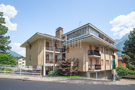 Foto Appartamento in Viale del Gran San Bernardo 8, Aosta Centro di 102 m²