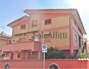 Foto Appartamento in Via Giorgio Giorgis, Fiumicino Isola Sacra di 160 m²