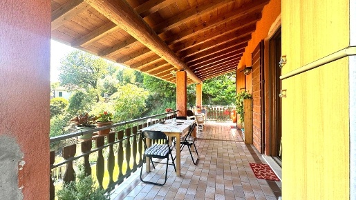 Foto Appartamento in Via ceriolo, Gardone Riviera Centro di 92 m²