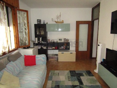 Foto Appartamento a Campodarsego Centro di 98 m² con 5 locali in vendita