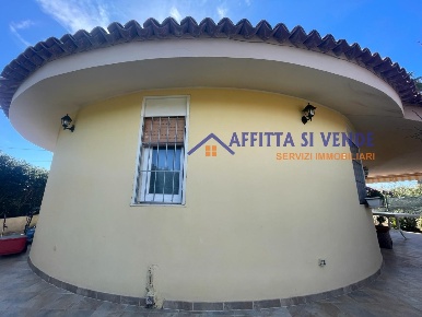 Foto Villa unifamiliare in Via degli Argonauti 29, Siracusa di 90 m²