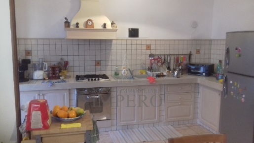 Foto Appartamento in Via Tacito 25, Ventimiglia Centro Città di 130 m²