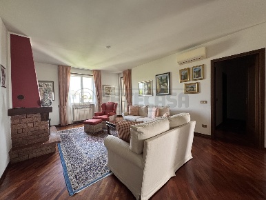 Foto Appartamento in VIA LAGO GERUNDO, Crema di 118 m² con 4 locali