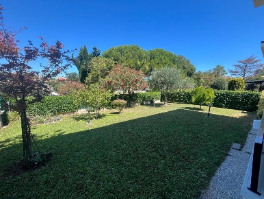 Foto Appartamento a Senigallia Saline di 120 m² con 5 locali in vendita
