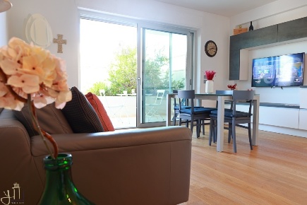 Foto Appartamento in Via Biagio Carone 12, Polignano a Mare di 64 m²