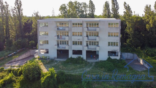 Foto Capannone industriale in Via Camillo Prampolini, Rimini Viserba