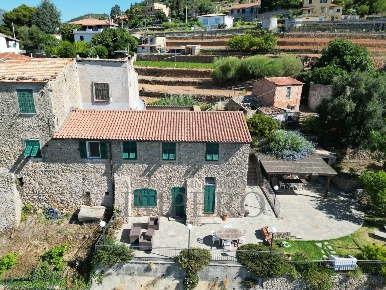 Foto Villa unifamiliare in Via alle Ville 12, Ventimiglia Latte, Ville