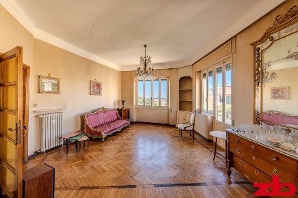 Foto Appartamento in Via Renzo Righetti, Genova Albaro di 183 m² in vendita