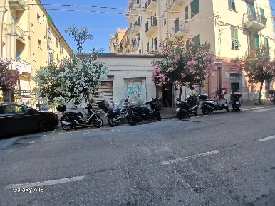 Foto Capannone industriale a La Spezia di 100 m² con 3 locali in vendita