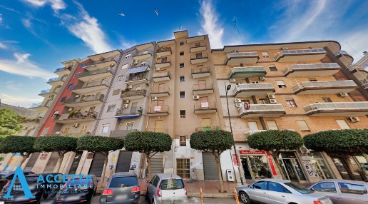 Foto Appartamento in Viale Liguria 38, Taranto Italia - Montegranaro