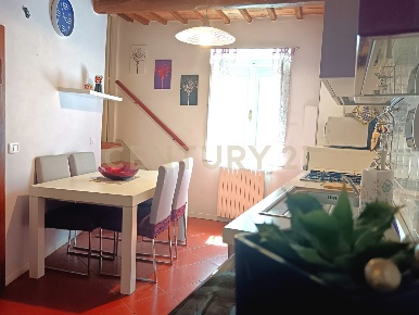 Foto Appartamento in Via Rugarella 29, Acquapendente Centro di 75 m²