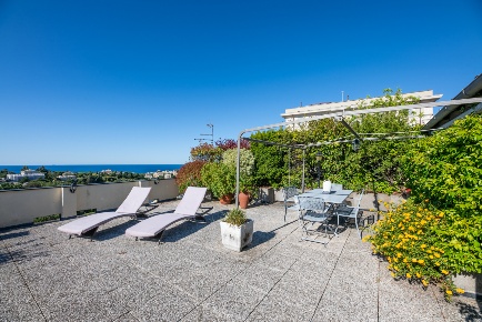 Foto Attico in via padre semeria, Genova Albaro di 250 m² con 9 locali