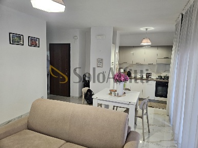 Foto Appartamento in Viale Calabria, Reggio di Calabria Sbarre di 75 m²