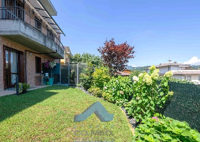 Foto Appartamento in via Ferraris 6, Albano Sant'Alessandro di 73 m²