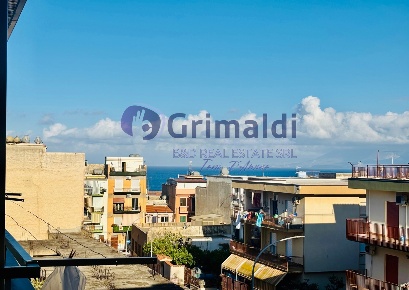 Foto Appartamento in Via Aurelio Padovani 25, Santa Flavia Centro di 140 m²