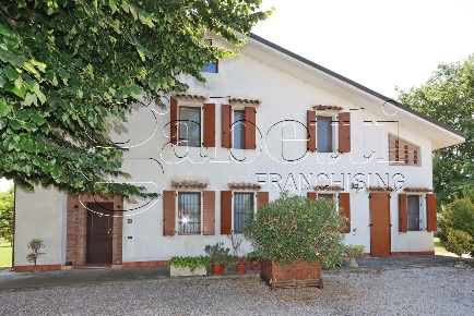 Foto Casa indipendente in Cavo Ducale, Ferrara San Bartolomeo di 313 m²