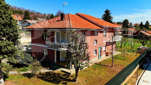 Foto Villa unifamiliare in Via San Rocco 10, Villarbasse di 462 m²