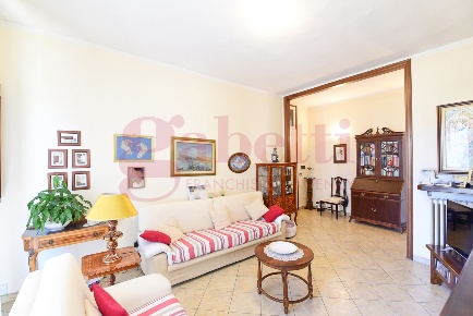 Foto Appartamento in Via Don Guanella 2, Arosio Centro di 115 m² in vendita