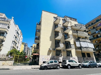 Foto Appartamento in Benedetto Cariteo, Napoli Fuorigrotta di 85 m²