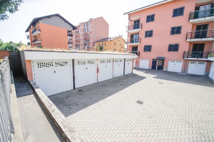 Foto Box in via Prati Neivati 3, Brandizzo in vendita
