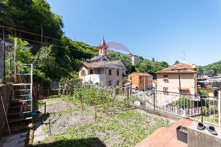 Foto Appartamento in Via Santissimo Nome di Gesù, Ceranesi in vendita