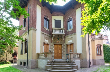 Foto Villa singola in Via Casimiro Ottone, Vigevano Semicentro di 365 m²