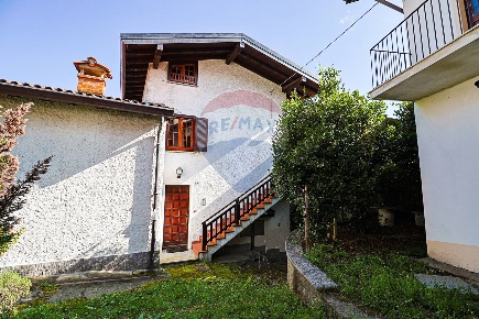 Foto Casa indipendente in Via Bonomi, Brissago-Valtravaglia Centro