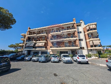Foto Appartamento in Via Degli Aldobrandeschi, Roma Pisana - Bravetta