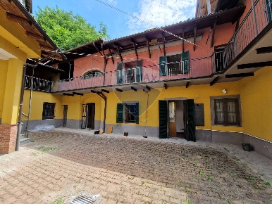Foto Casa indipendente in VIA SAN ROCCO, Castelletto d'Orba Centro