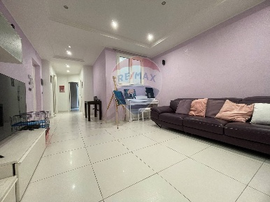 Foto Appartamento in Via Monte Nevoso, Bari Carrassi di 90 m² con 3 locali