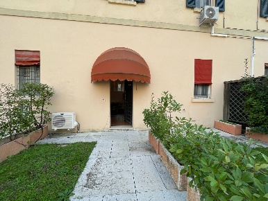 Foto Appartamento in VIa Muratori, Ferrara Centro Storico di 65 m²