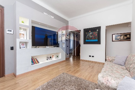Foto Appartamento in Via Piacenza, Genova Molassana di 100 m² con 6 locali