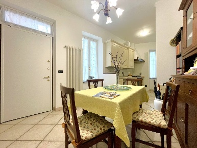 Foto Appartamento in Via Vincenzo Bosio, Pietra Ligure di 77 m² in vendita