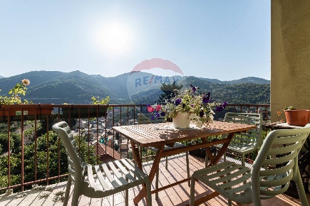 Foto Appartamento in Via Salvo D'Acquisto, Recco Centro di 60 m² in vendita