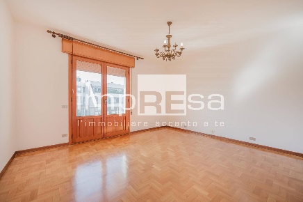 Foto Villa bifamiliare in via dei Partigiani, Paese Centro di 170 m²