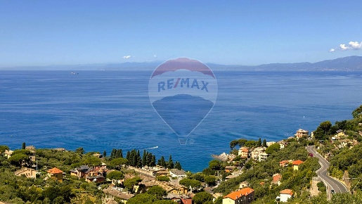 Foto Appartamento in Via San Giacomo, Camogli Centro di 100 m² con 3 locali